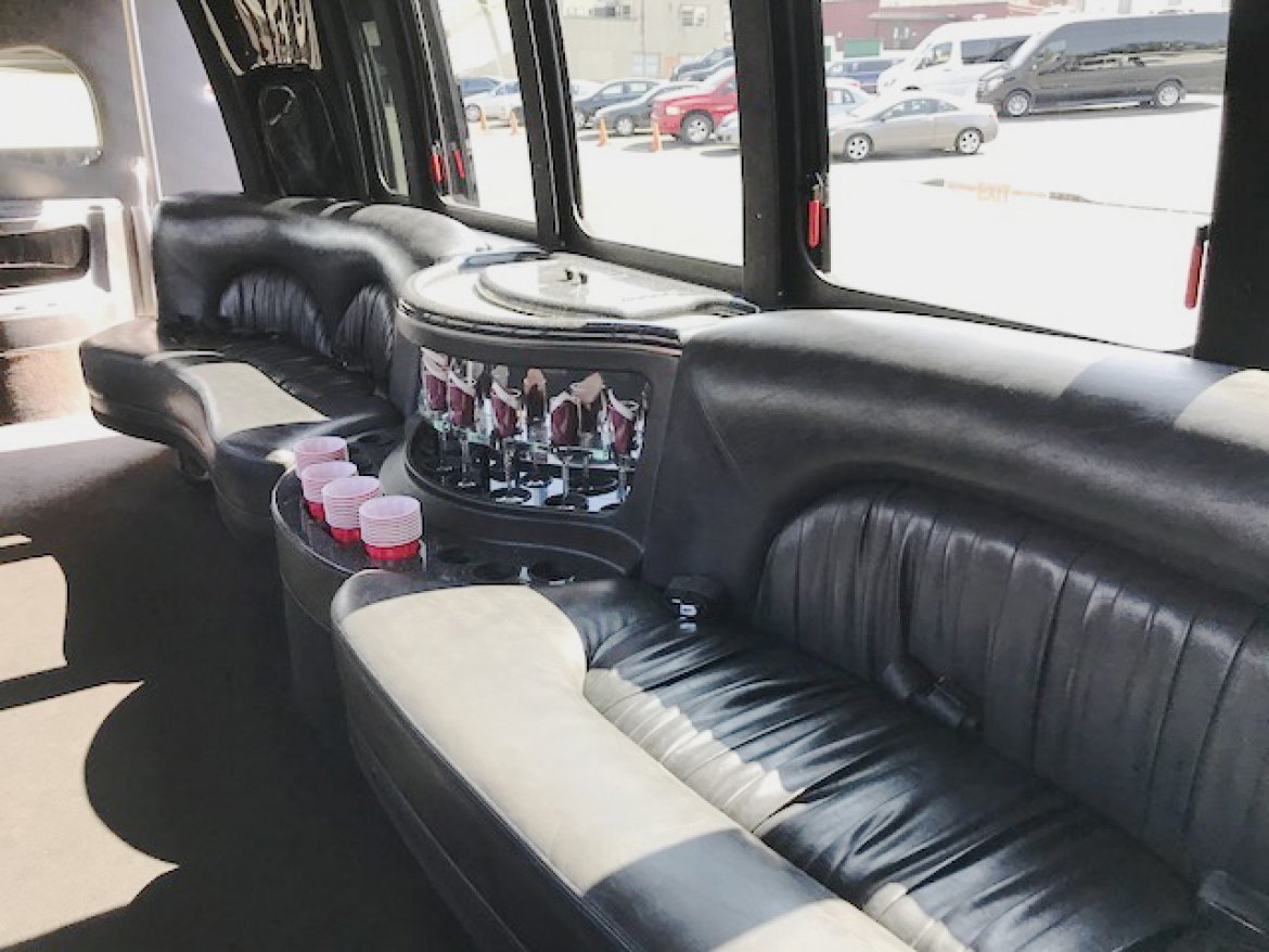 Limo Bus for Sale in Oaklyn, NJ - Photo 14