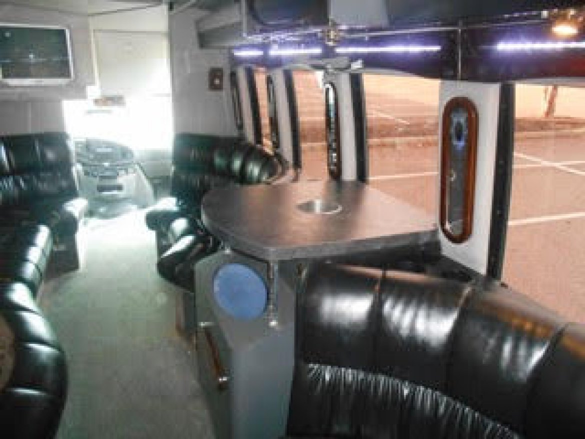 Limo Bus for Sale in St. Petersburg, FL - Photo 8