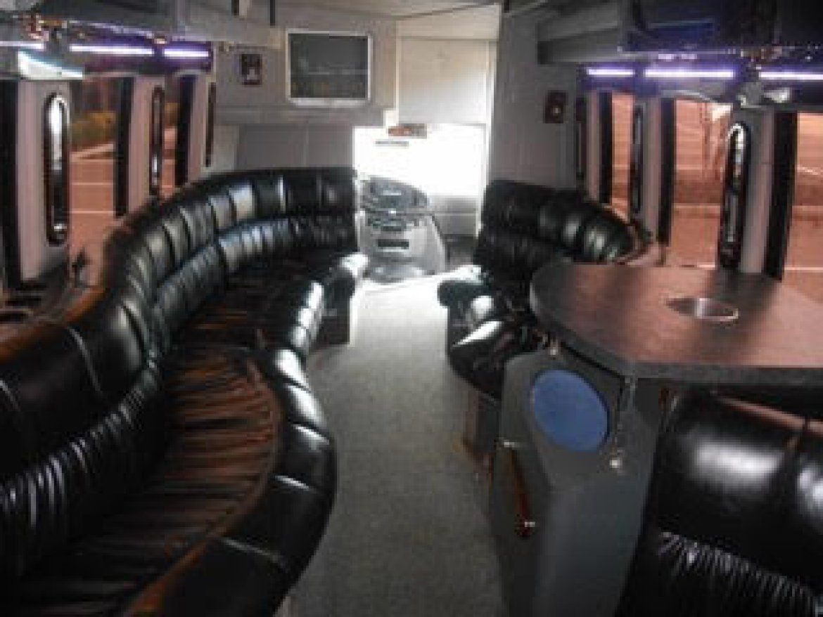 Limo Bus for Sale in St. Petersburg, FL - Photo 9