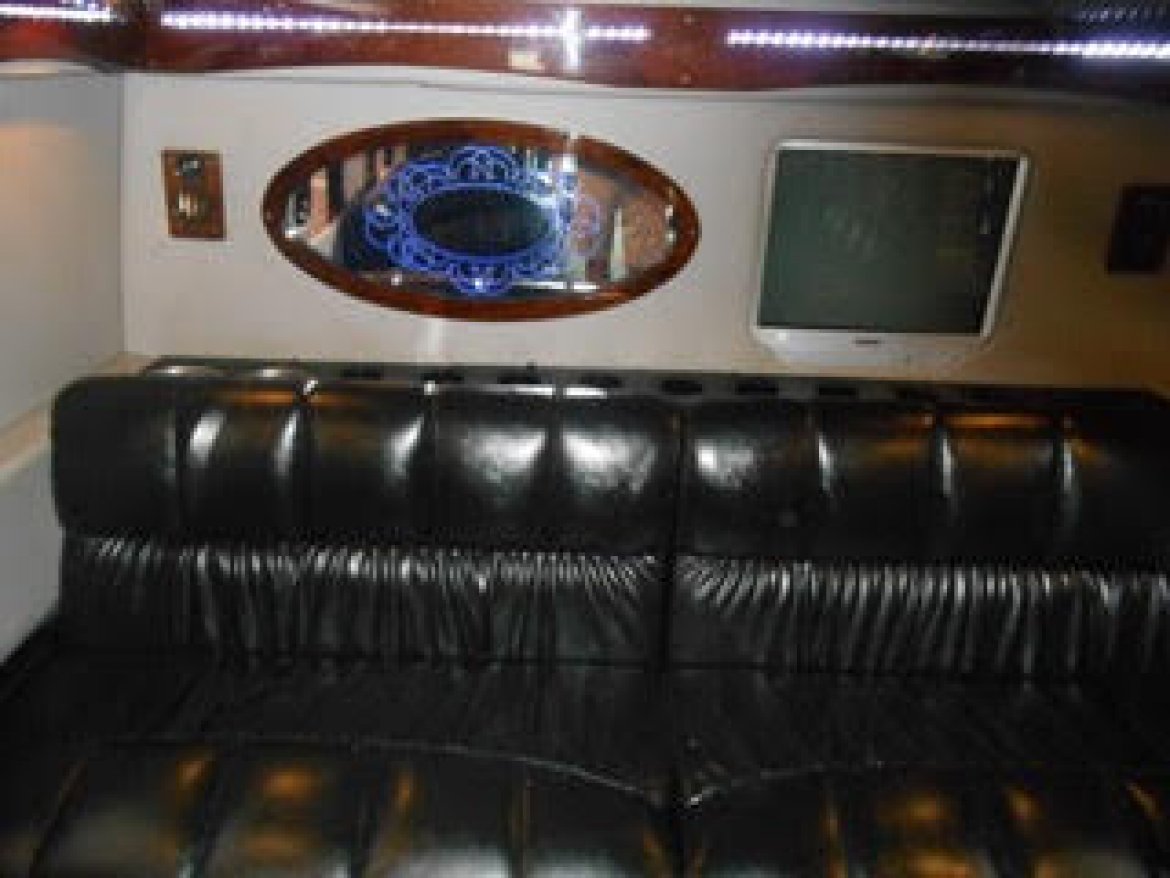 Limo Bus for Sale in St. Petersburg, FL - Photo 10