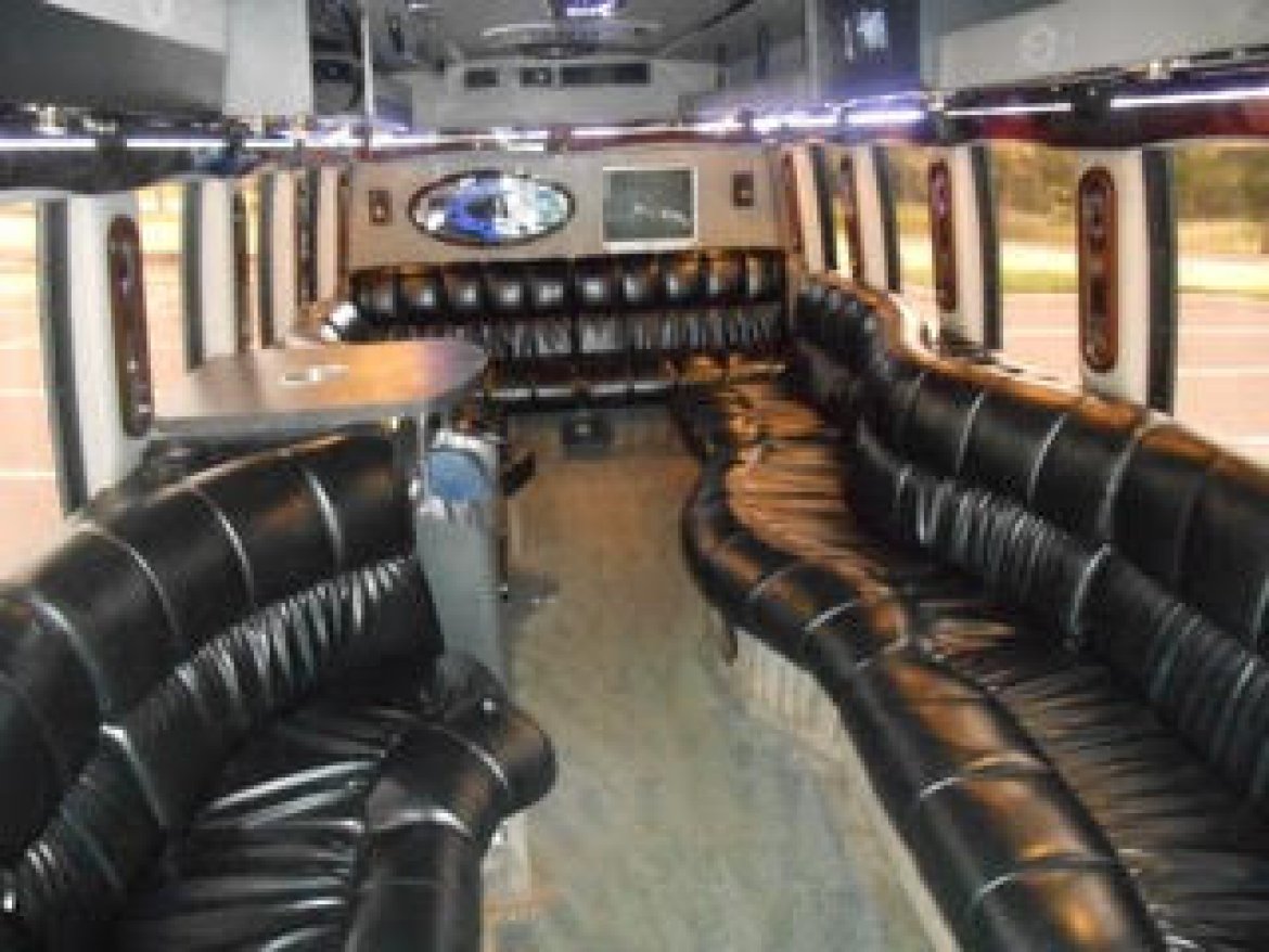 Limo Bus for Sale in St. Petersburg, FL - Photo 15