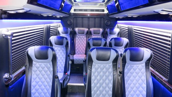 2016 Mercedes-Benz 3500 Sprinter for Sale in Carson, CA - Photo 2