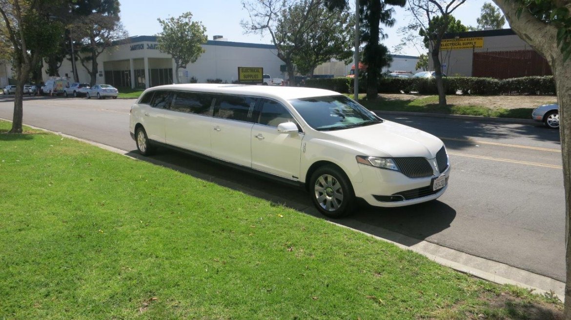 Limousine for Sale in Carson, CA - Photo 2