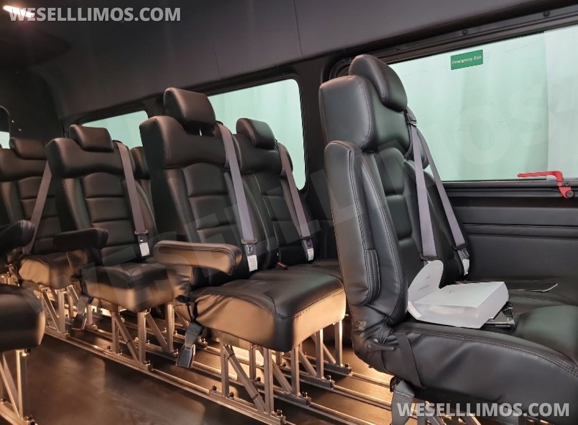 Executive Shuttle for Sale in BALDWIN, NY - Photo 11