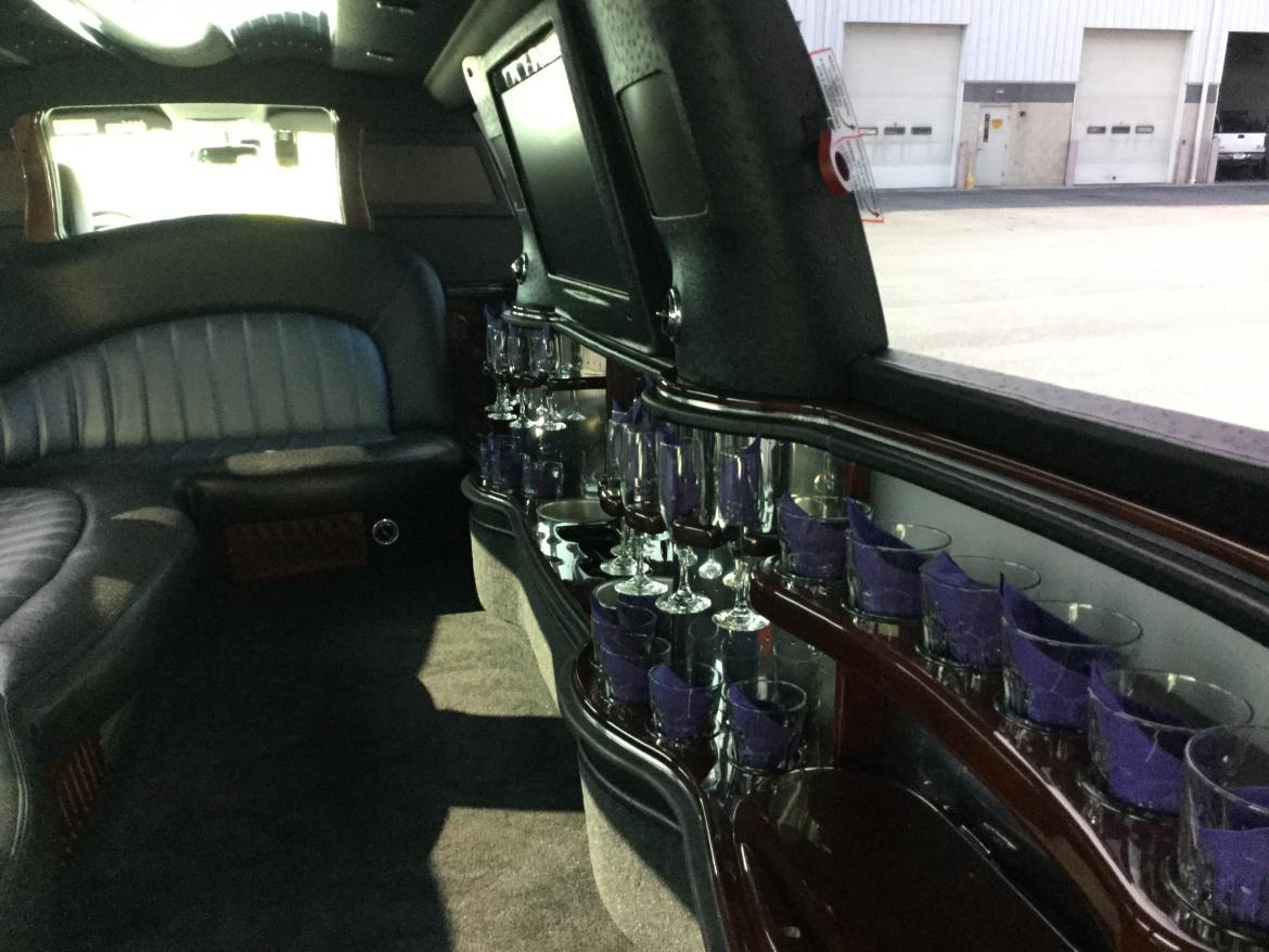 Limousine for Sale in Harrisburg, PA - Photo 7