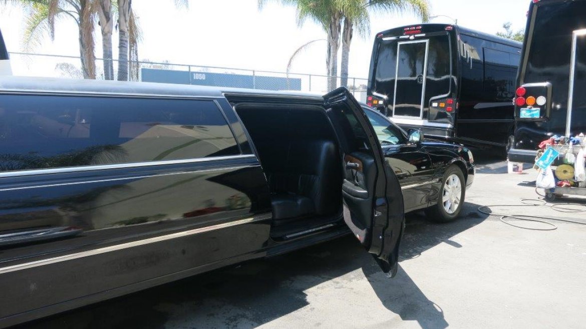 Limousine for Sale in Carson, CA - Photo 9