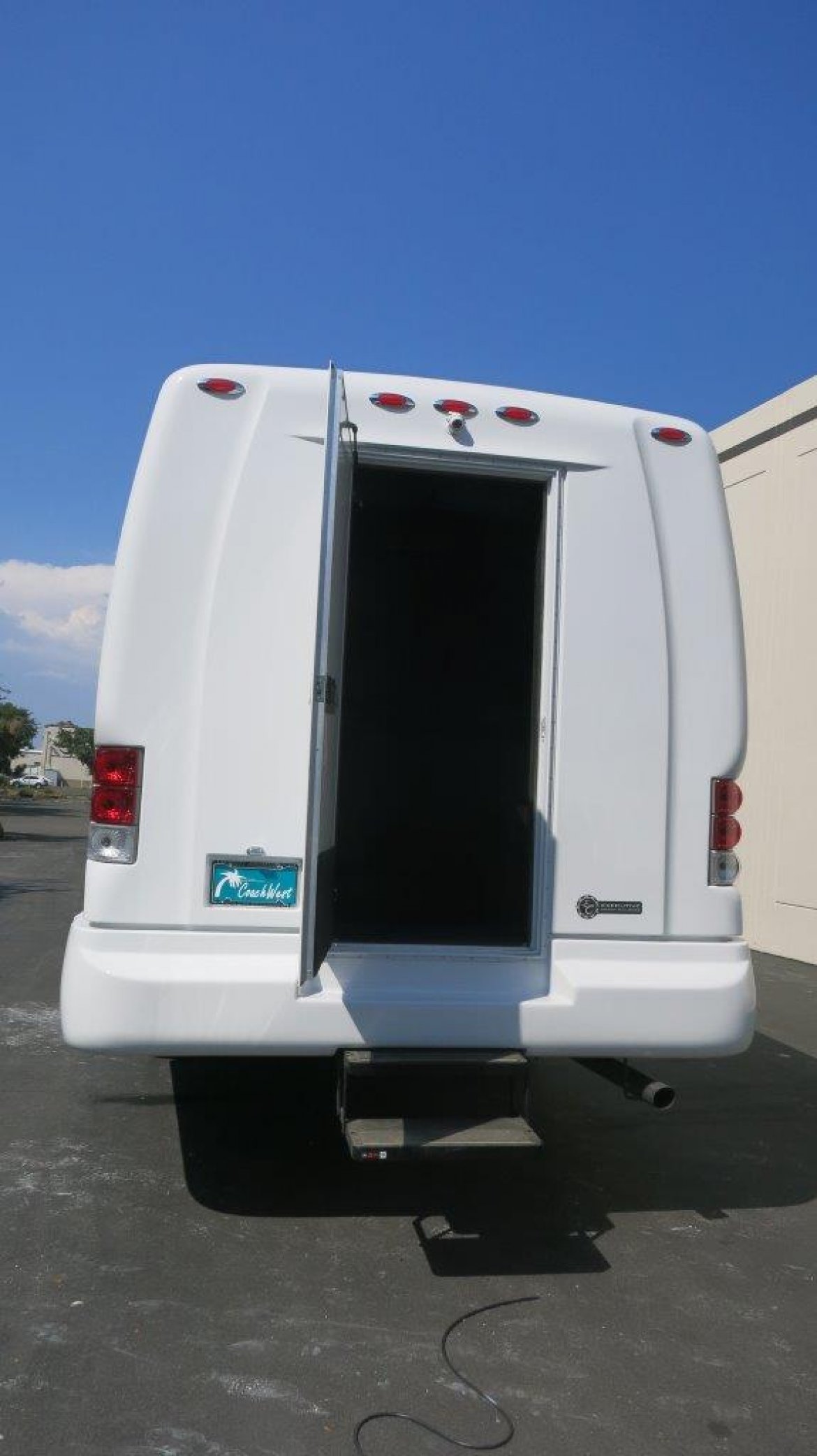 Limo Bus for Sale in Carson, CA - Photo 7