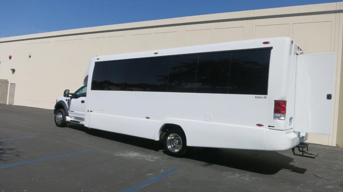 Limo Bus for Sale in Carson, CA - Photo 9