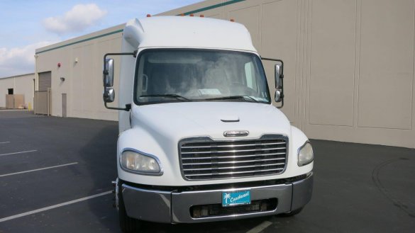 2009 Freightliner M2 Shuttle Bus for Sale in Carson, CA - Photo 2