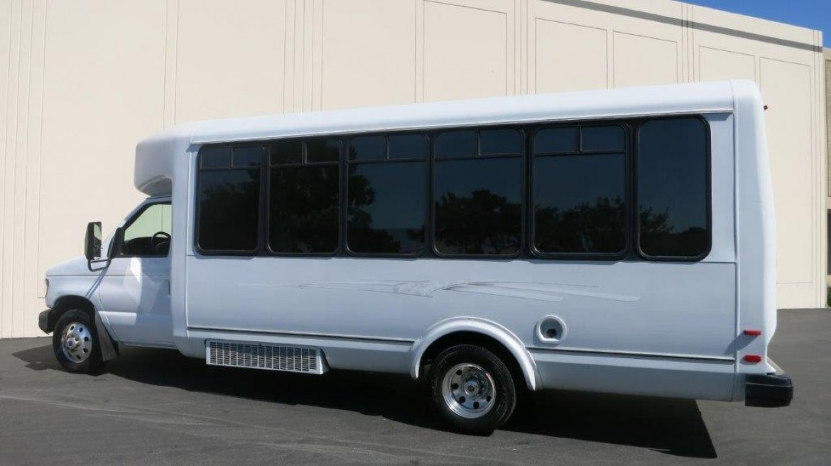 Limo Bus for Sale in Carson, CA - Photo 7
