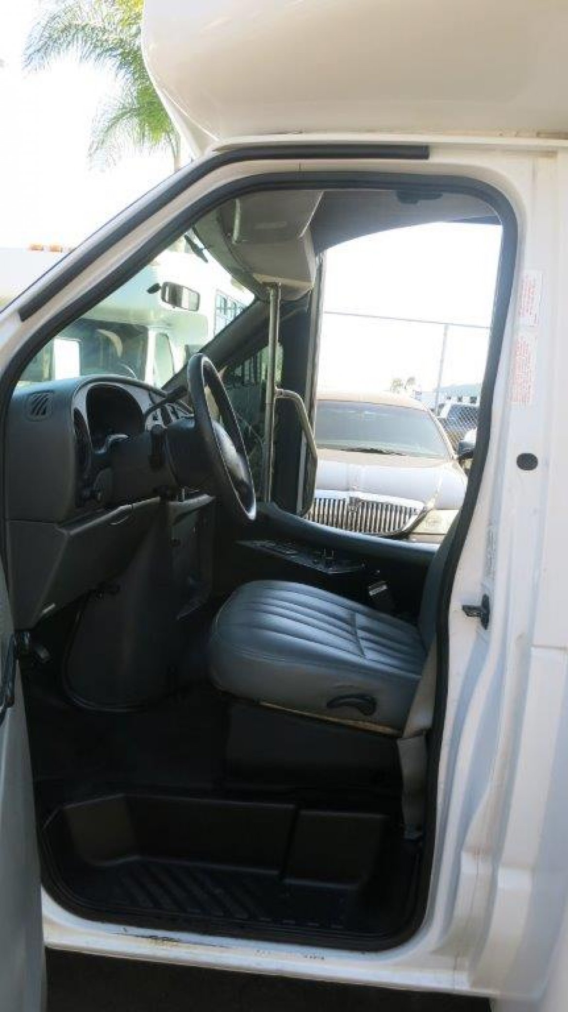 Limo Bus for Sale in Carson, CA - Photo 27