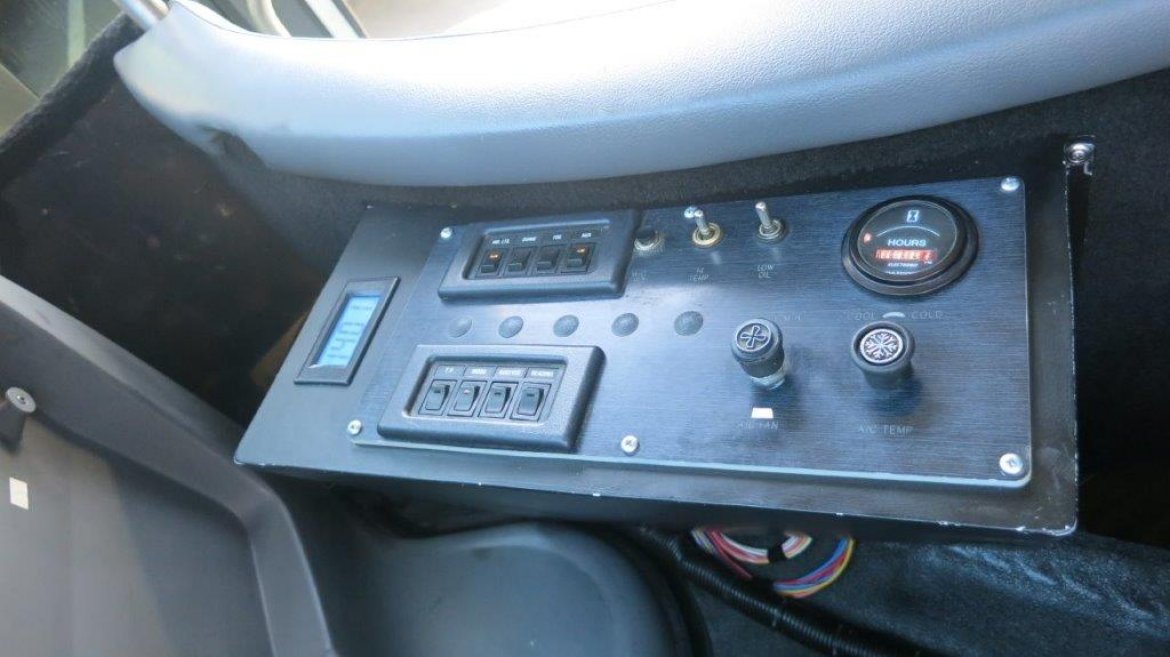 Limo Bus for Sale in Carson, CA - Photo 29