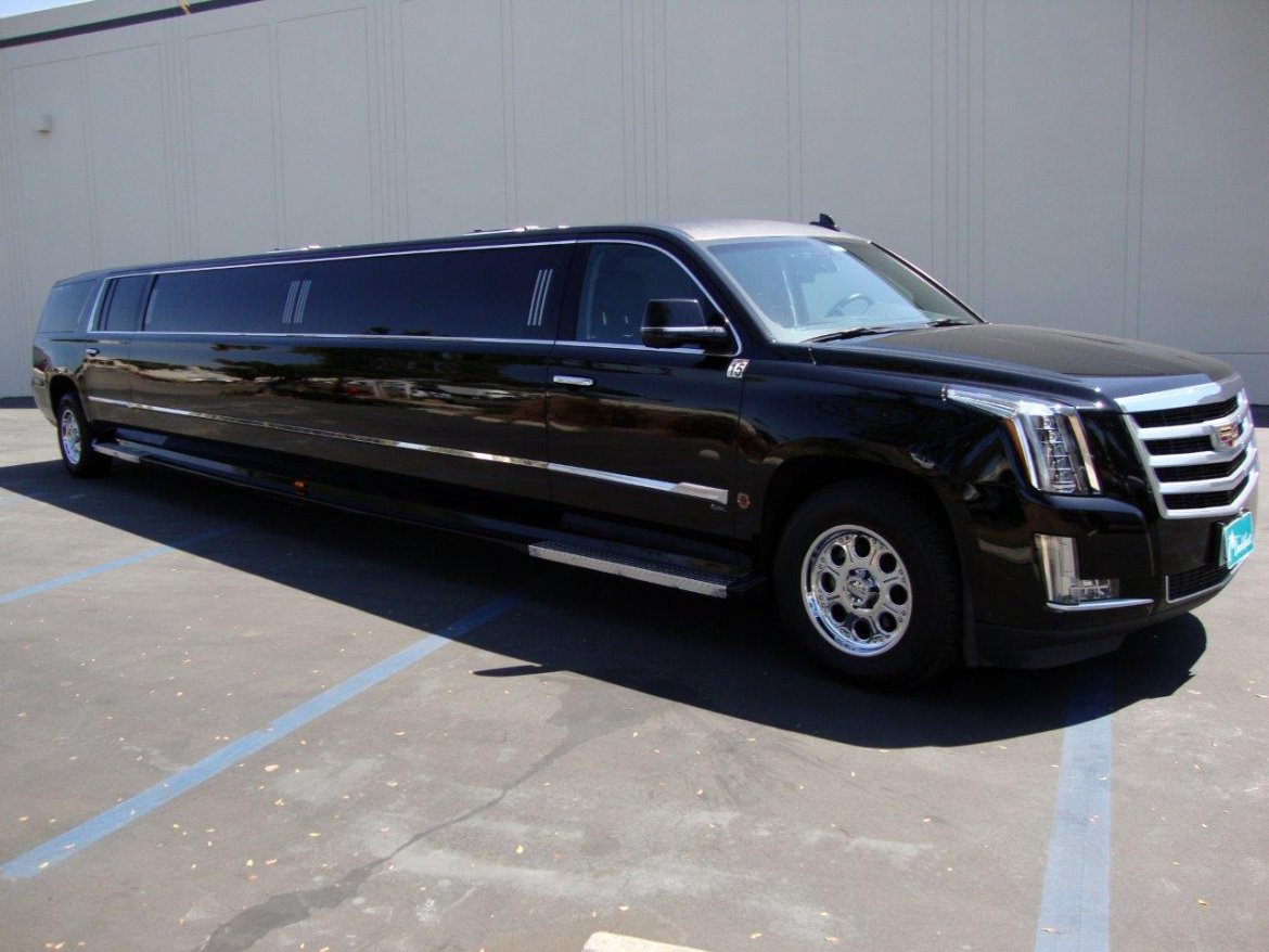 SUV Stretch for Sale in Carson, CA - Photo 4