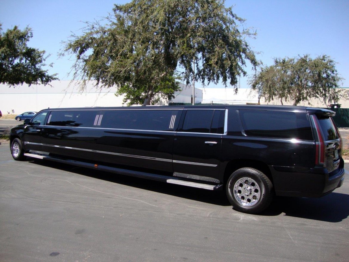 SUV Stretch for Sale in Carson, CA - Photo 12