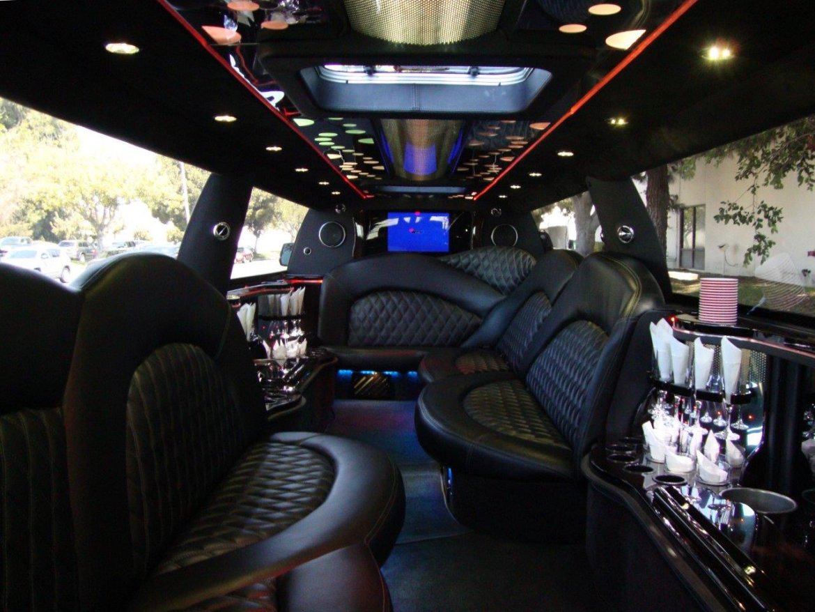 SUV Stretch for Sale in Carson, CA - Photo 18