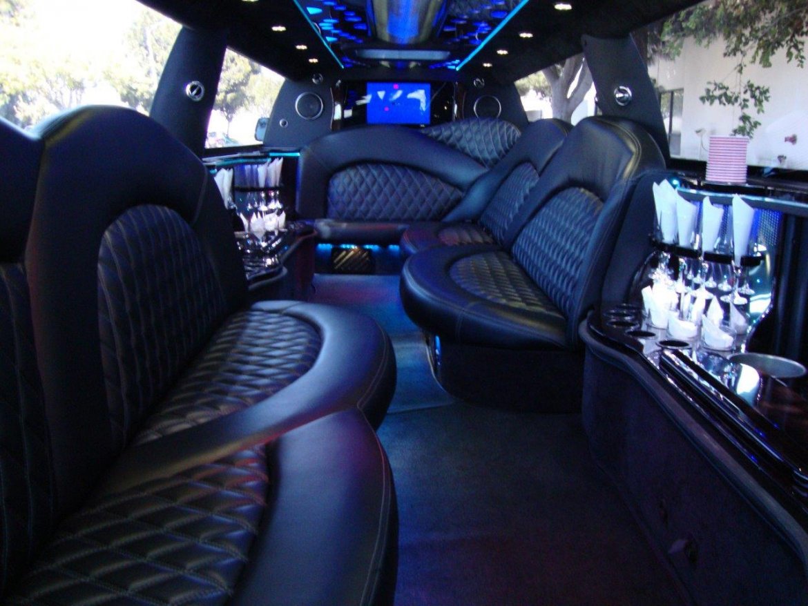 SUV Stretch for Sale in Carson, CA - Photo 19