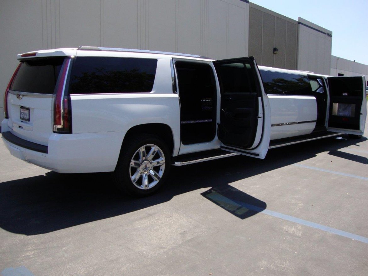 SUV Stretch for Sale in Carson, CA - Photo 5