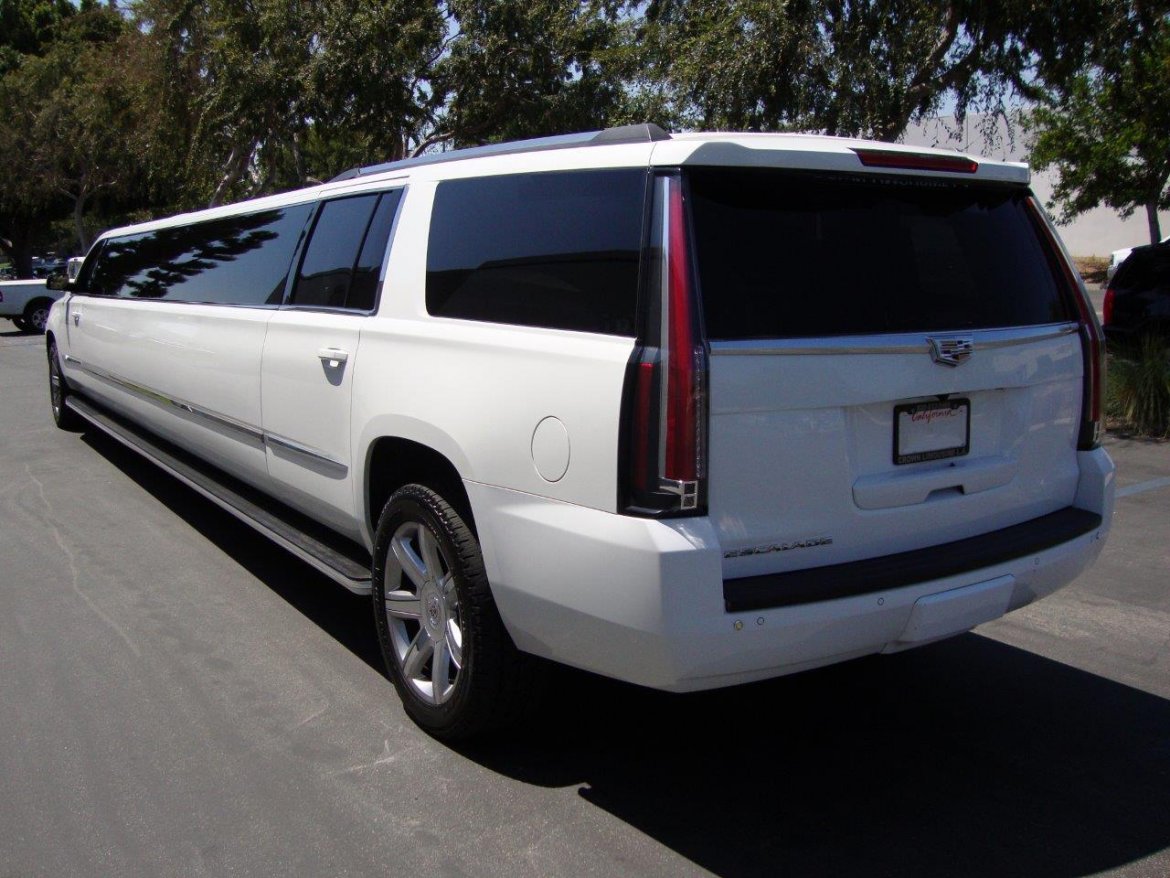 SUV Stretch for Sale in Carson, CA - Photo 9