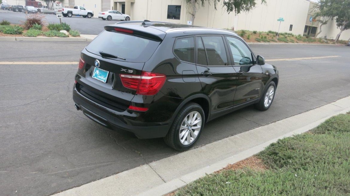 SUV for Sale in Carson, CA - Photo 12