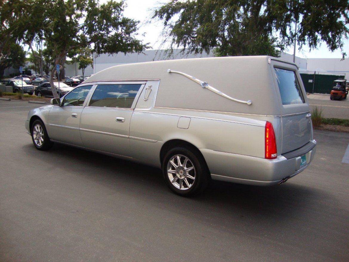 Funeral for Sale in Carson, CA - Photo 11