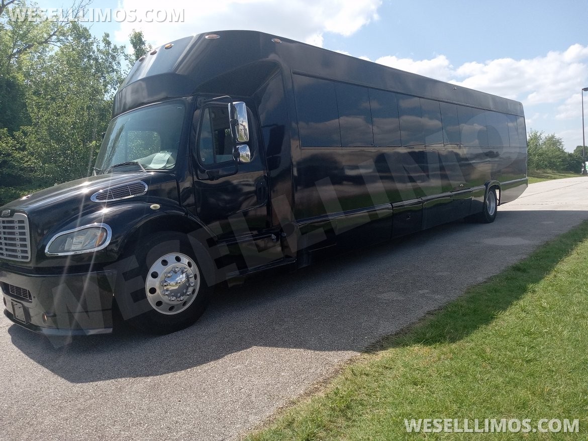 Limo Bus for Sale in Springfield, MO - Main Photo