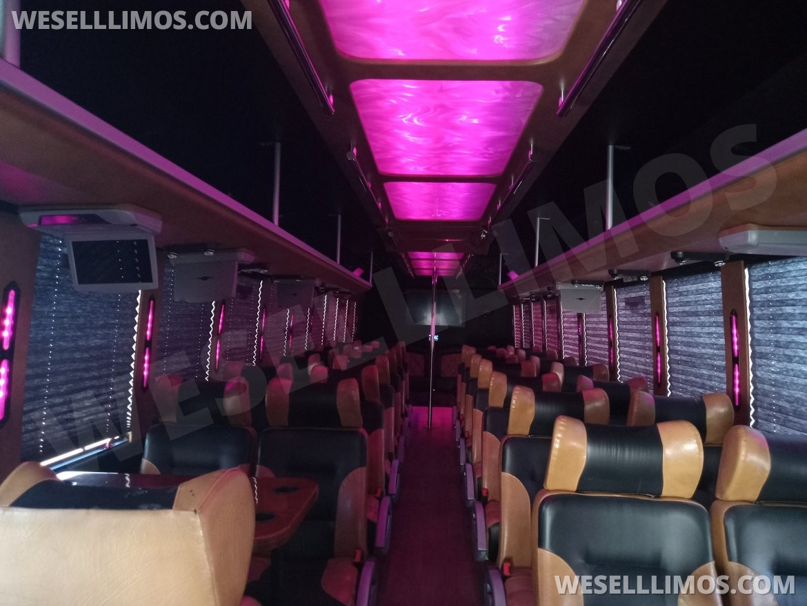 Limo Bus for Sale in Springfield, MO - Photo 9