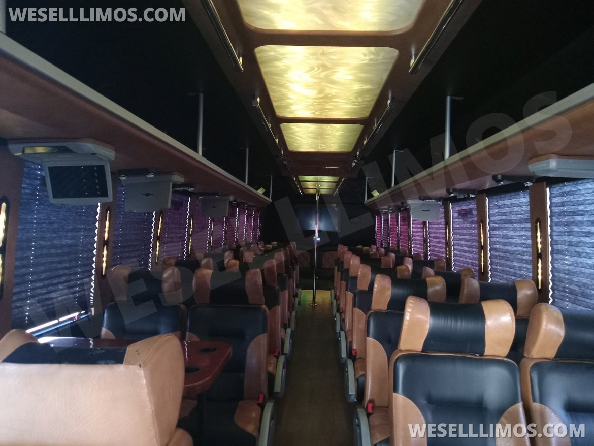 Limo Bus for Sale in Springfield, MO - Photo 10