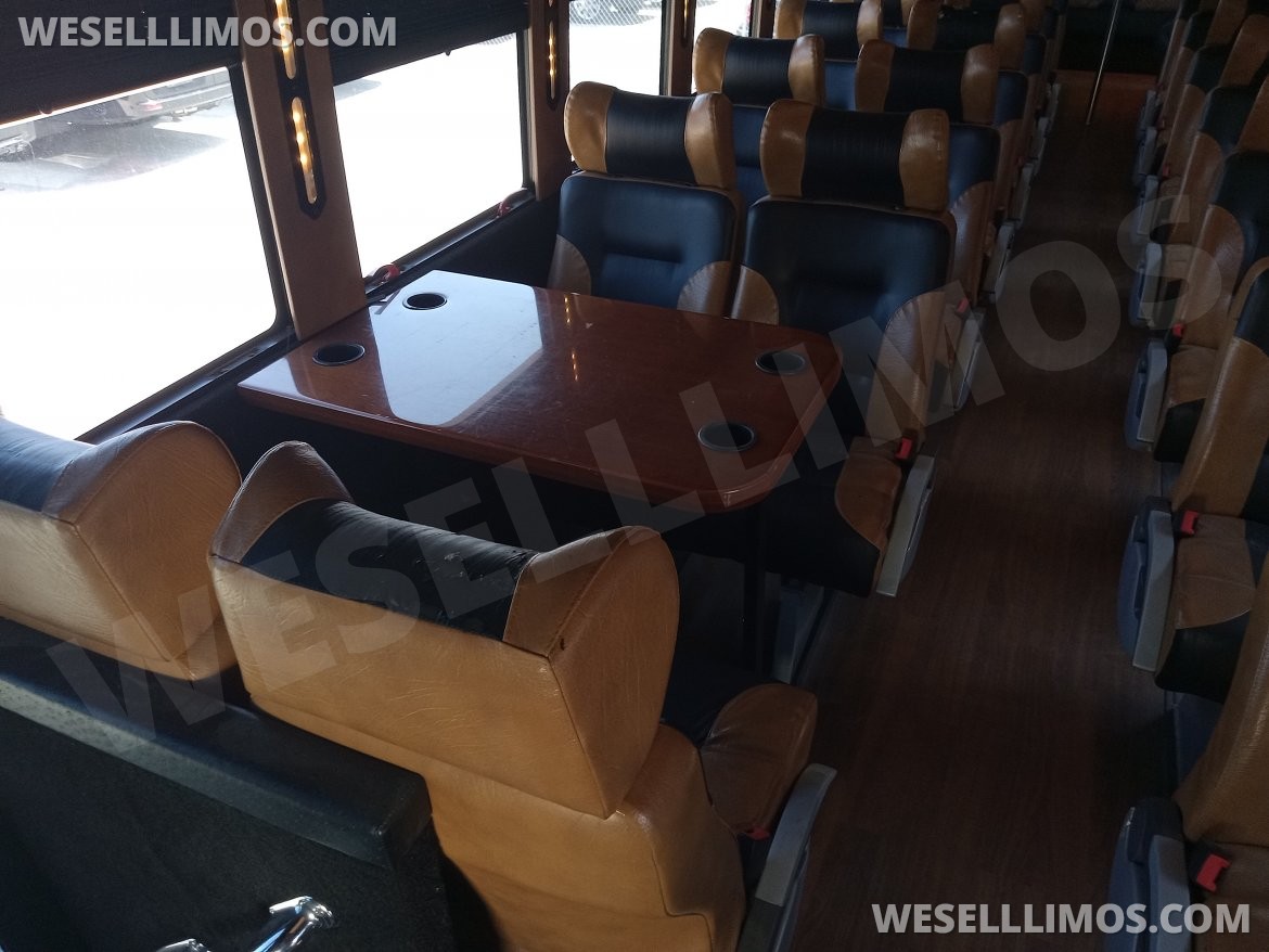 Limo Bus for Sale in Springfield, MO - Photo 19