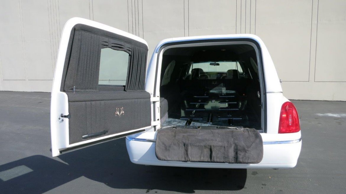 Funeral for Sale in Carson, CA - Photo 6