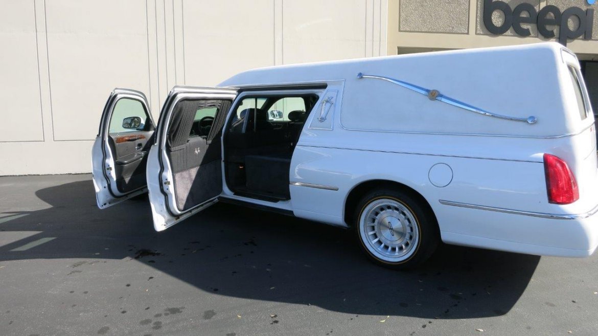 Funeral for Sale in Carson, CA - Photo 11