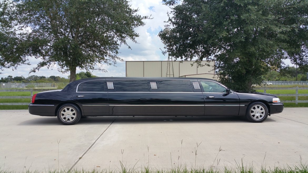 Limousine for Sale in Houston, TX - Photo 4