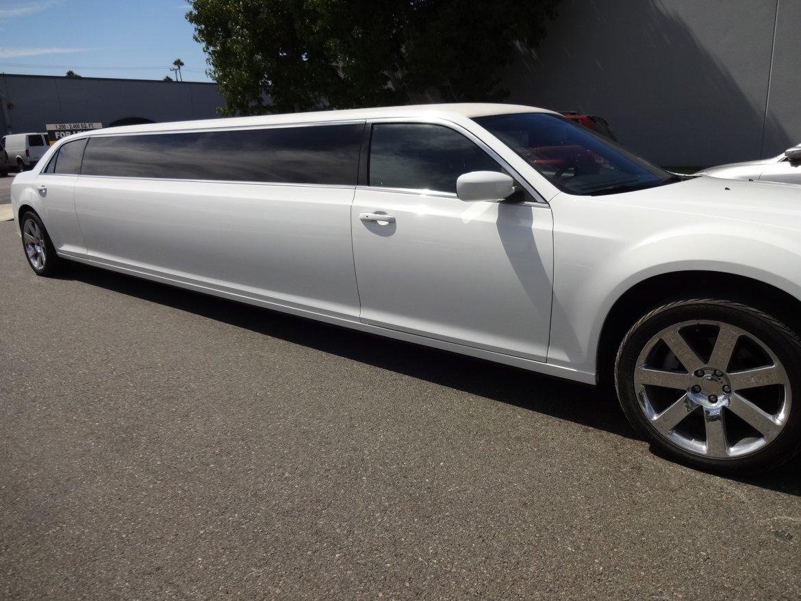 Limousine for Sale in Irvine, CA - Photo 2