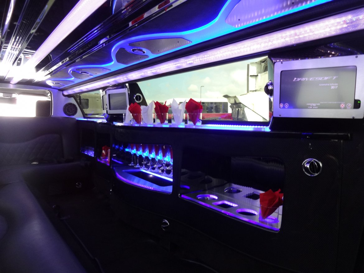 Limousine for Sale in Irvine, CA - Photo 16