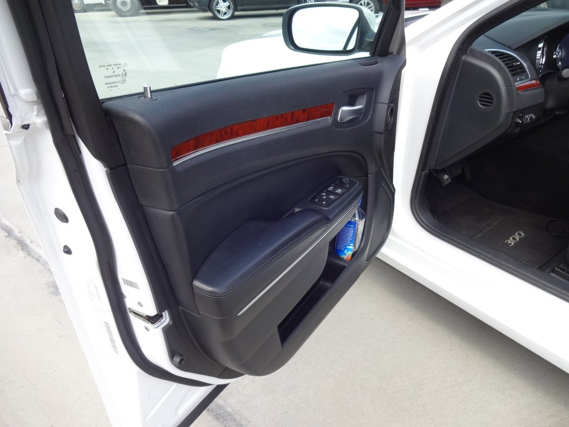 Limousine for Sale in Irvine, CA - Photo 18