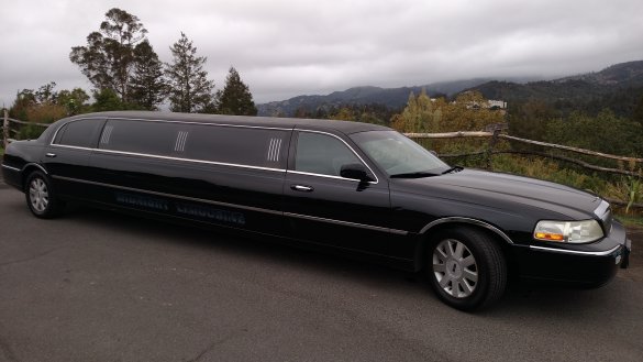 2004 Lincoln TOWNCAR Limousine for Sale in South San Francisco, CA - Main Photo