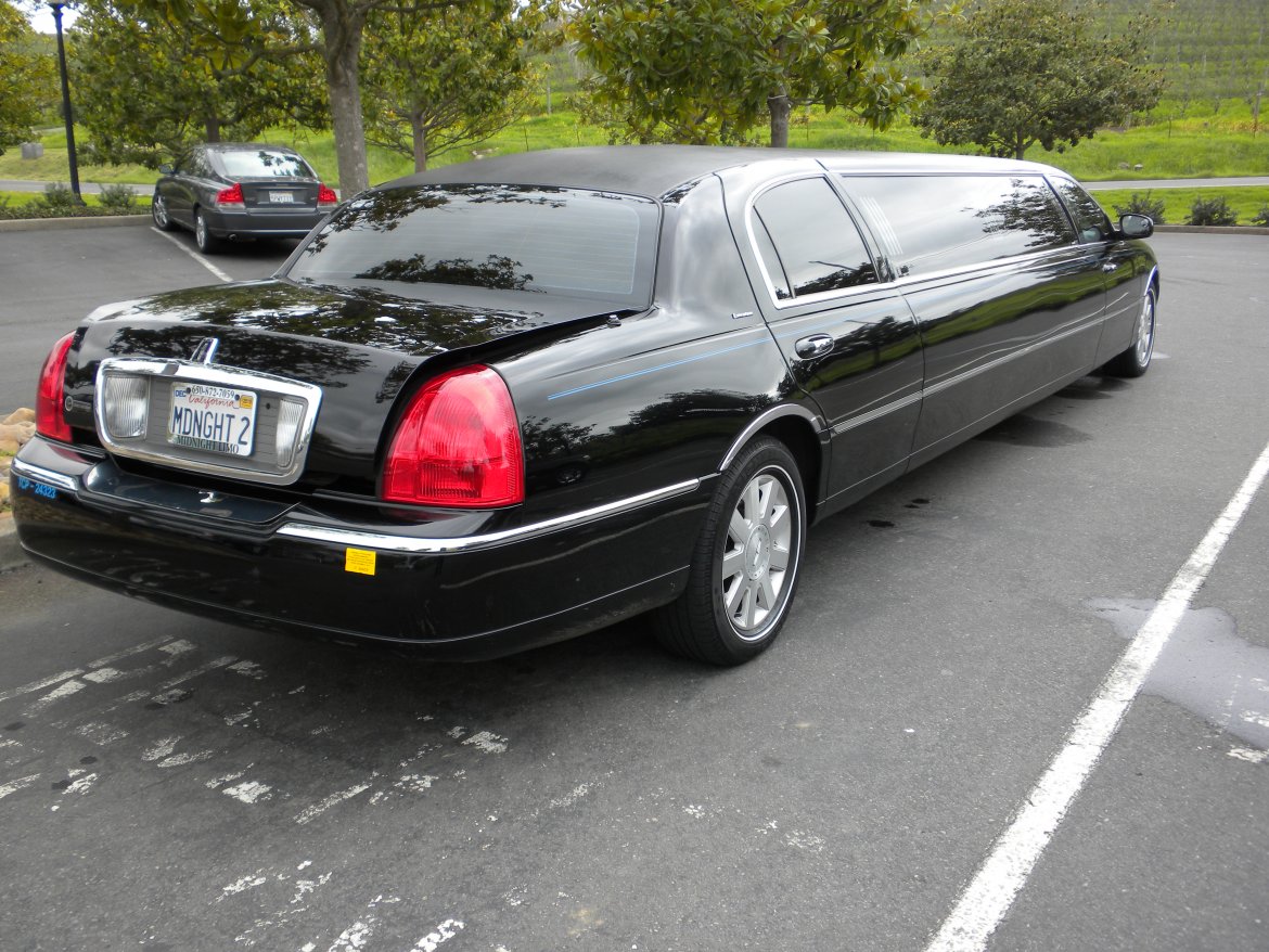 Limousine for Sale in South San Francisco, CA - Photo 4