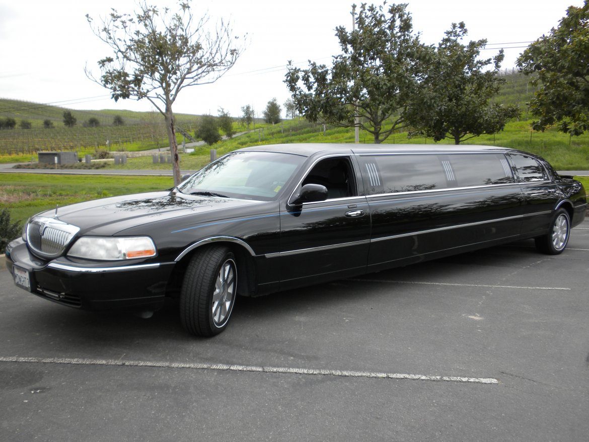 Limousine for Sale in South San Francisco, CA - Photo 2