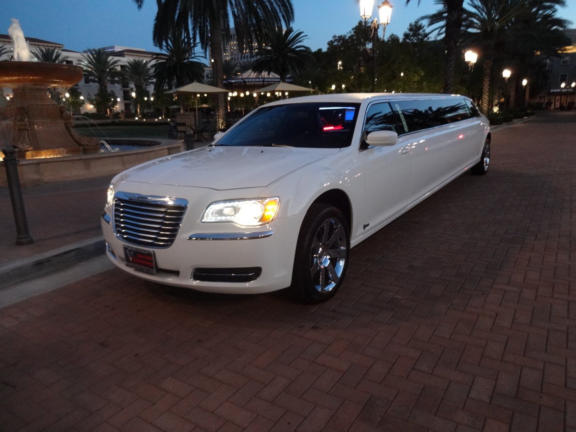Limousine for Sale in Irvine, CA - Photo 14