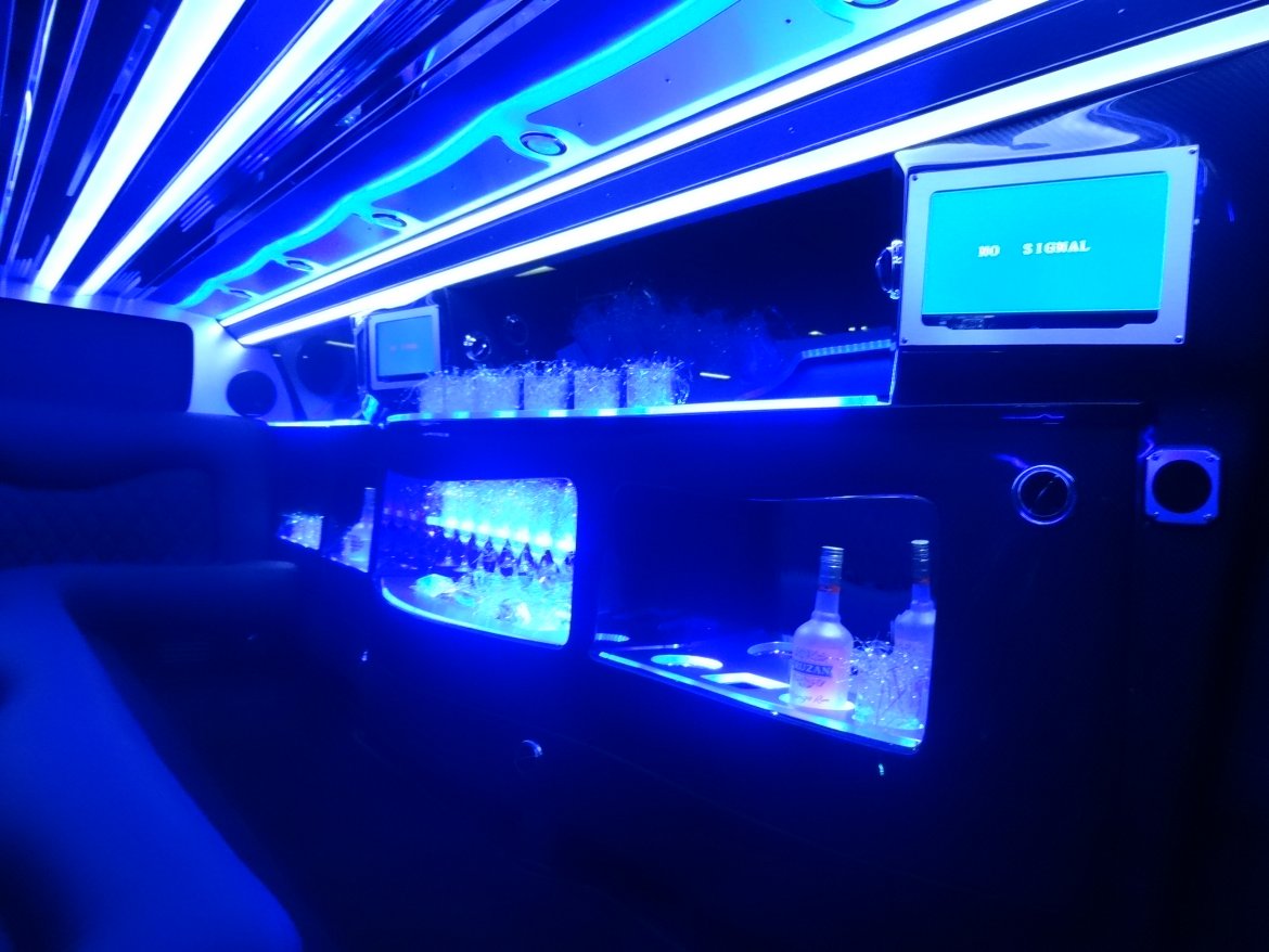 Limousine for Sale in Irvine, CA - Photo 18