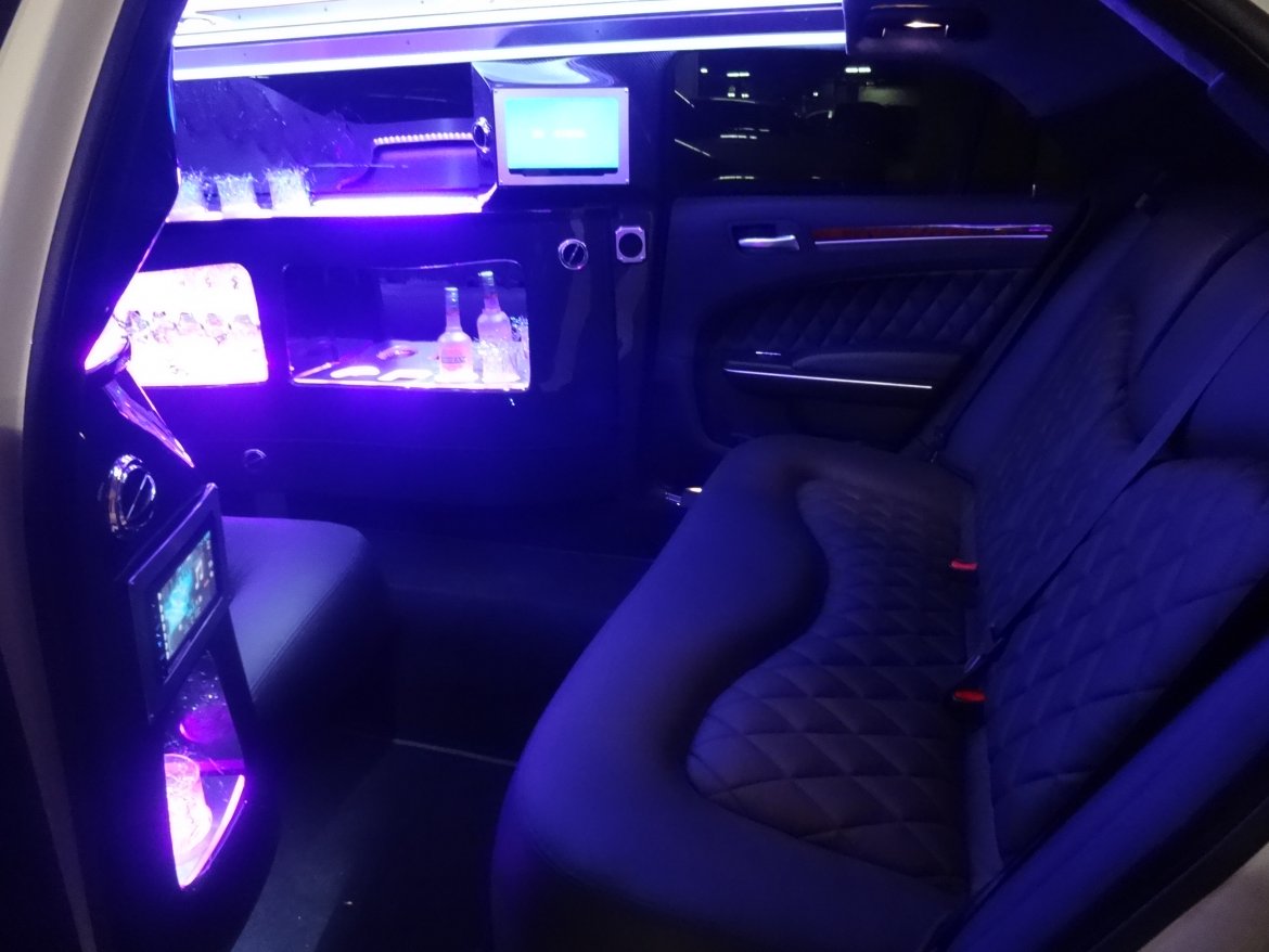 Limousine for Sale in Irvine, CA - Photo 21
