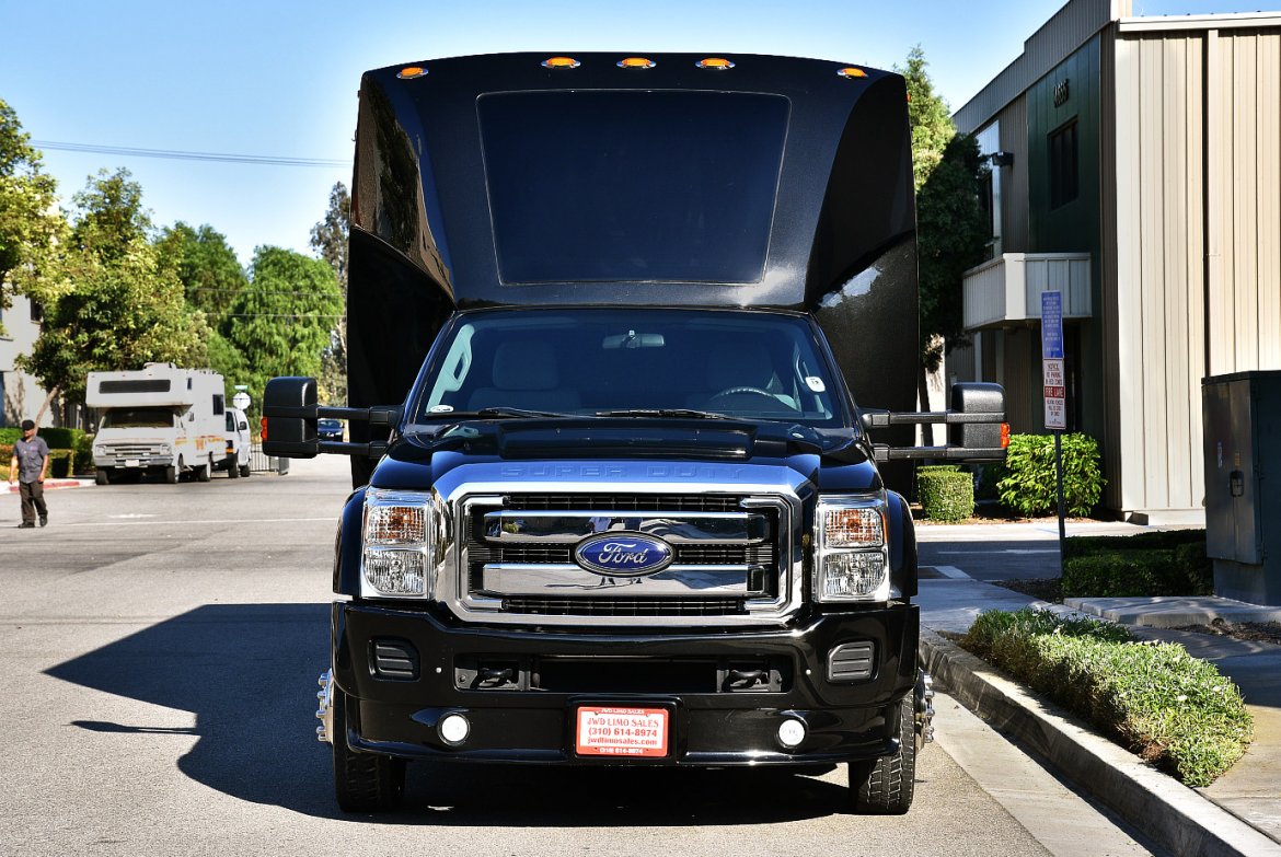Limo Bus for Sale in Fontana, CA - Photo 3