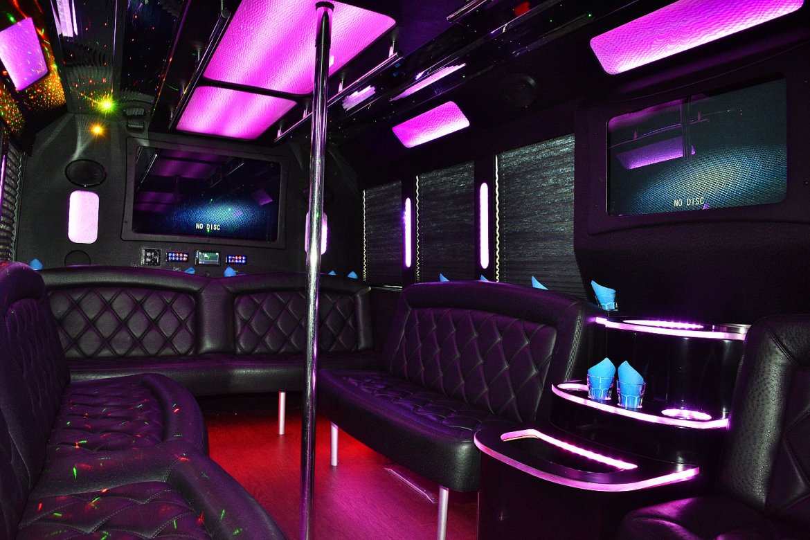 Limo Bus for Sale in Fontana, CA - Photo 13