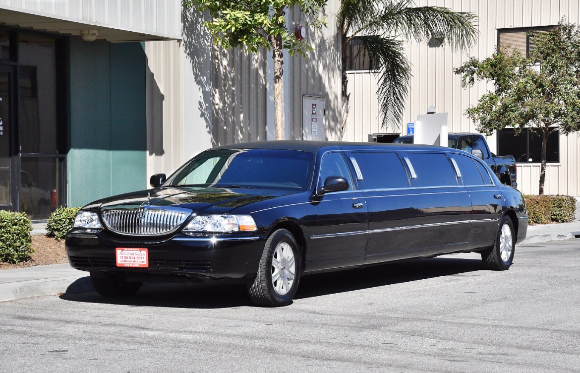 Limousine for Sale in Fontana, CA - Photo 3