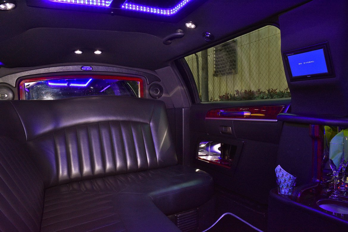 Limousine for Sale in Fontana, CA - Photo 12