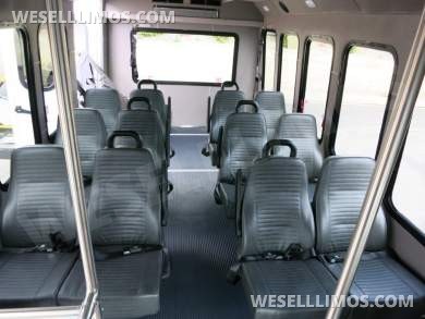 2023 Diamond Coach Ford E-450 ADA Bus - Shuttle Bus for Sale in Carson, CA - Photo 15