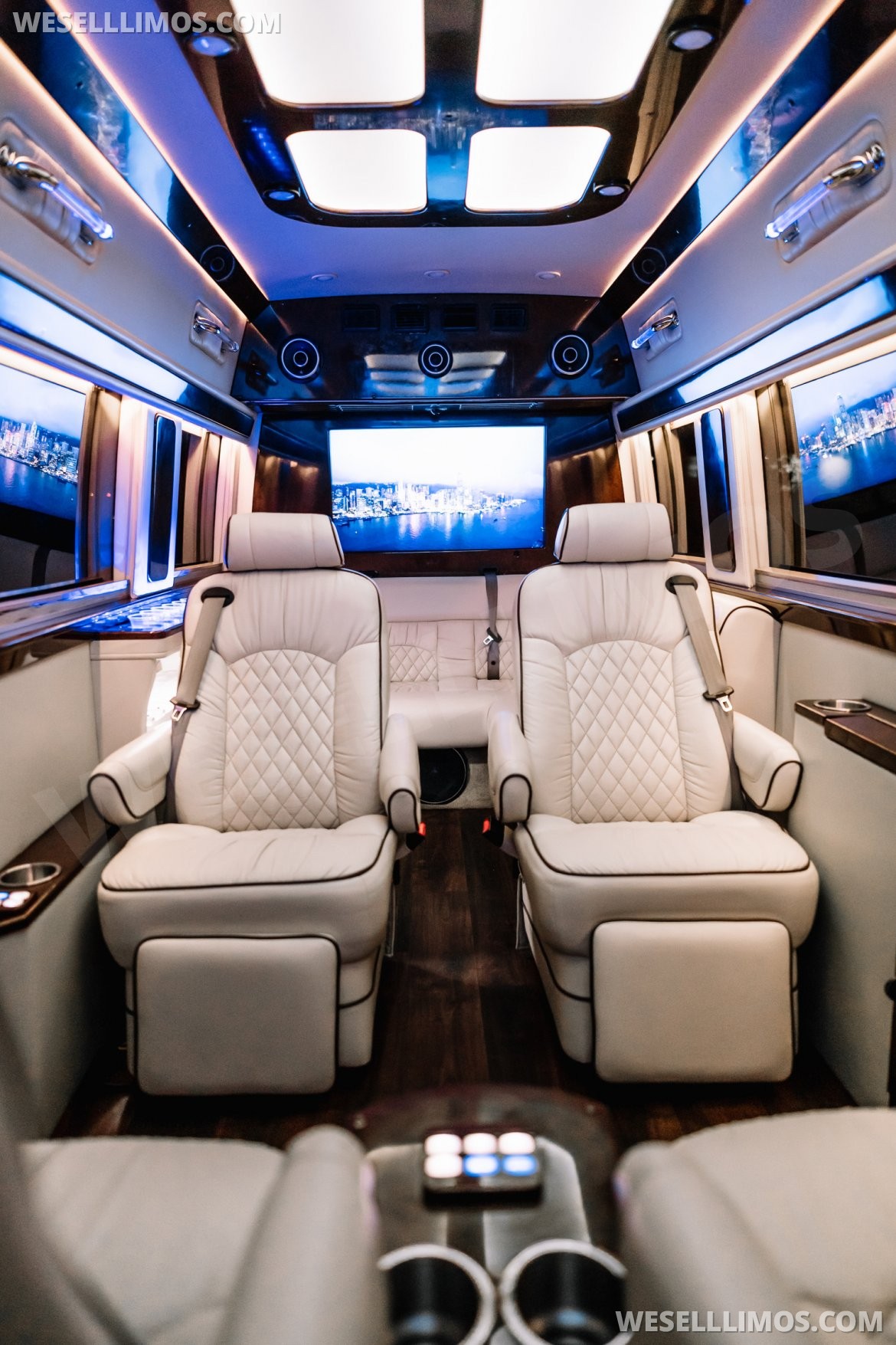 Sprinter for Sale in Miami, FL - Main Photo