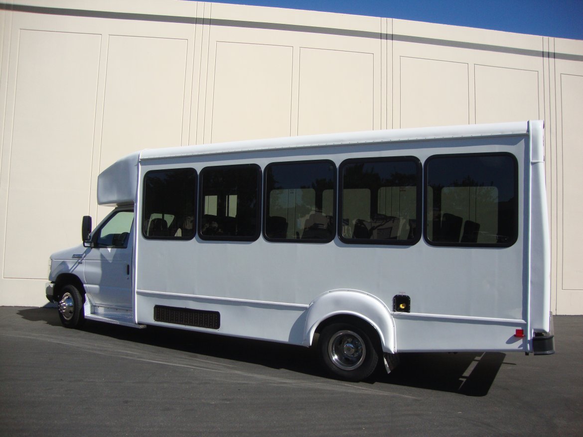 Shuttle Bus for Sale in Carson, CA - Photo 9