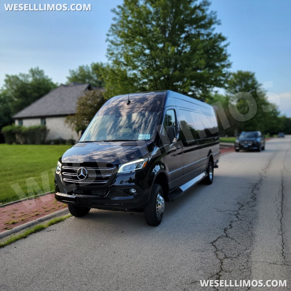 Executive Shuttle for Sale in Joliet, IL - Photo 13