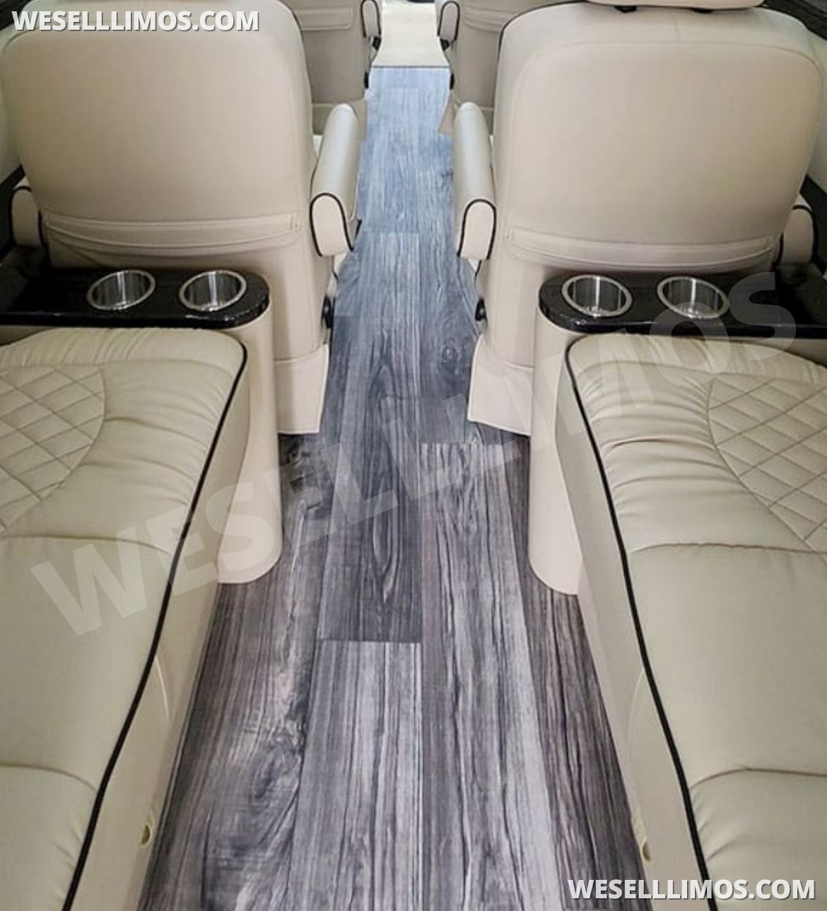 Executive Shuttle for Sale in Joliet, IL - Photo 11