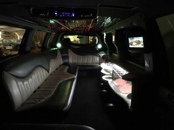 2008 Lincoln Navigator SUV Stretch for Sale in North East, PA - Main Photo